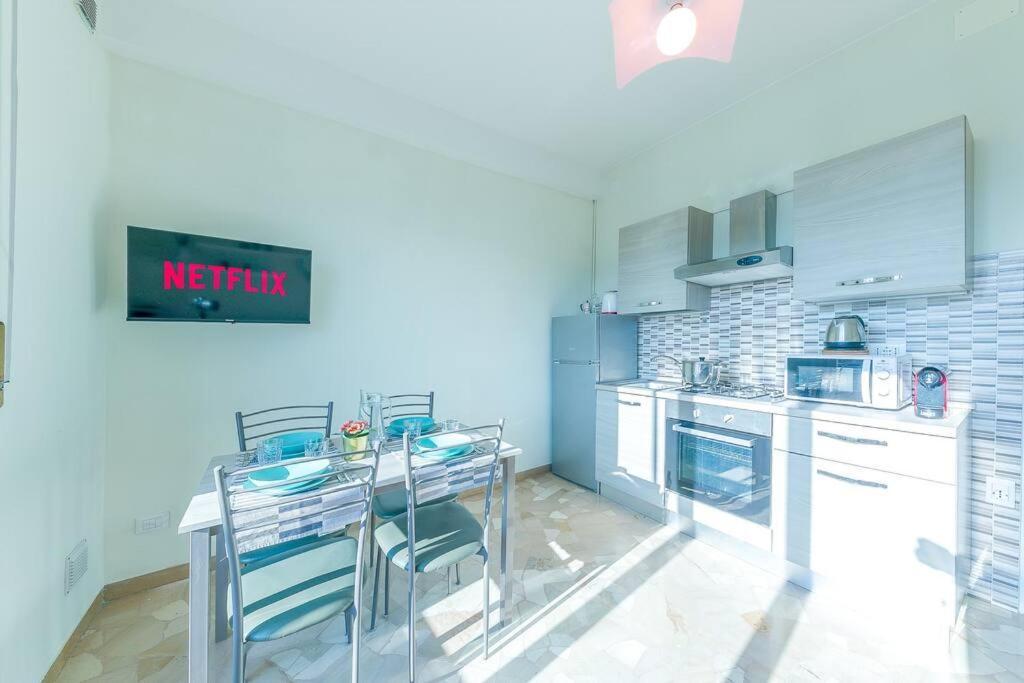 Navigli - Downtown - Duomo Spacious Two Bedroom Apartment - Close To Metro - Ac - Wi-Fi Milão Exterior foto