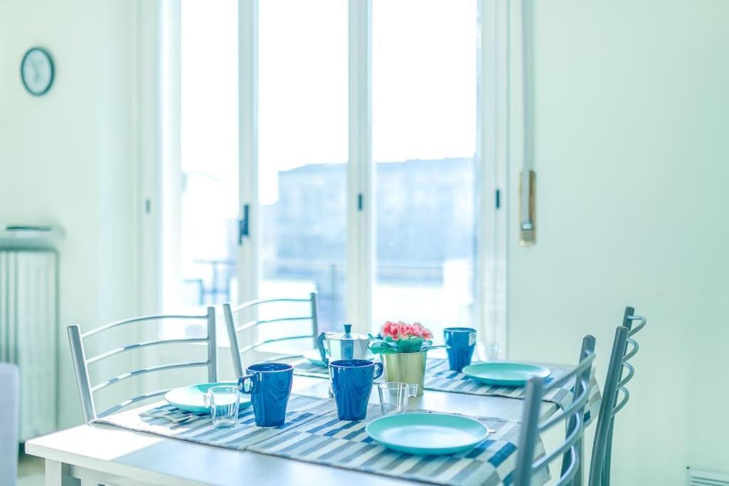 Navigli - Downtown - Duomo Spacious Two Bedroom Apartment - Close To Metro - Ac - Wi-Fi Milão Exterior foto