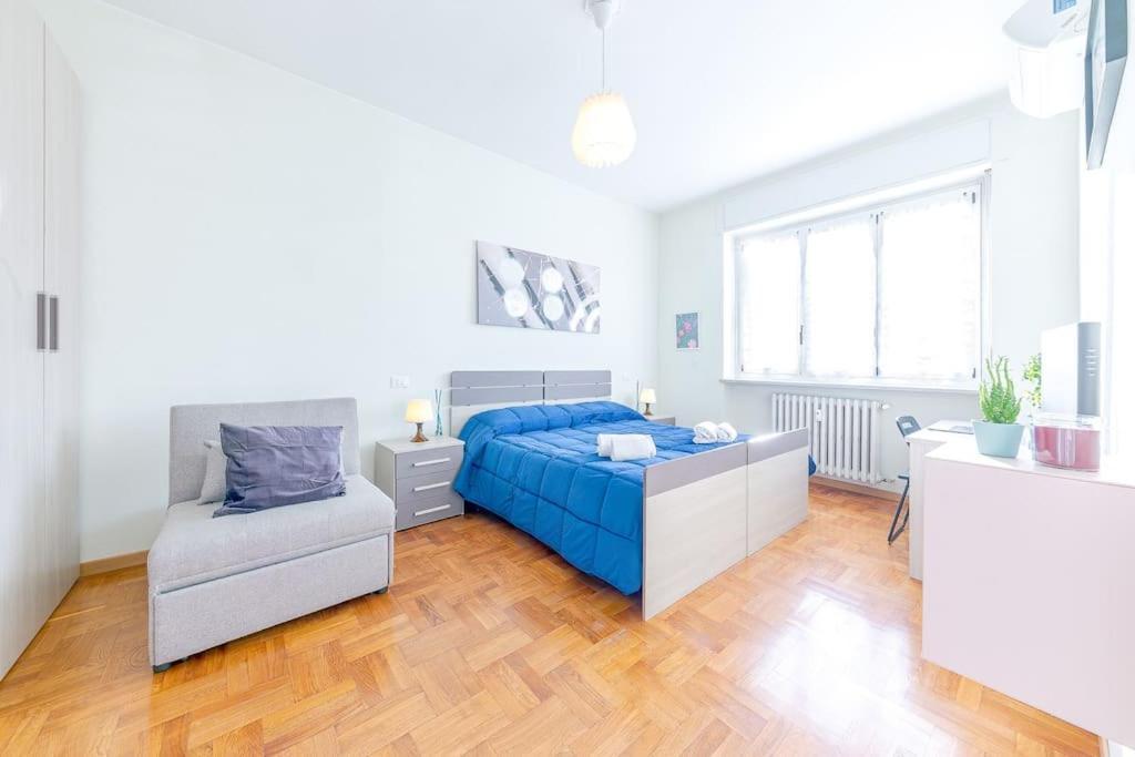 Navigli - Downtown - Duomo Spacious Two Bedroom Apartment - Close To Metro - Ac - Wi-Fi Milão Exterior foto